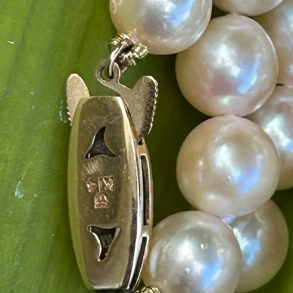 Vintage 14K yellow good clasp
8.50MM Tasaki 21” Cultured Akoya Pearl Necklace - Picture 15 of 15